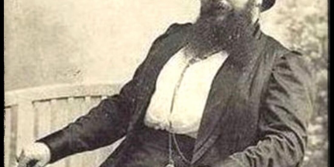 Carte postale humoristique, La femme à barbe_sq